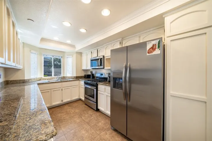 19125 Beachcrest Ln B, Huntington Beach, California 92646