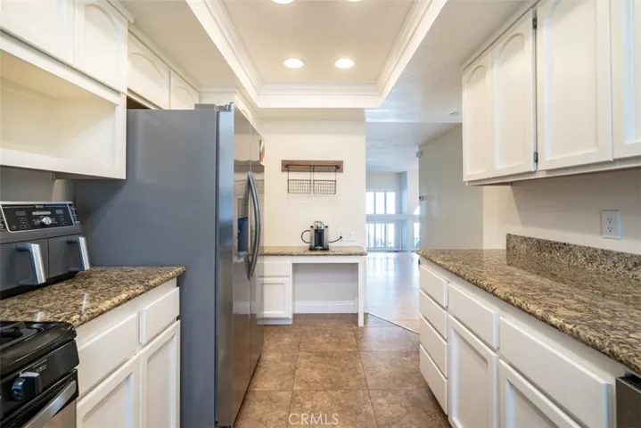 19125 Beachcrest Ln B, Huntington Beach, California 92646