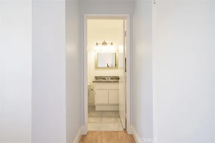 19125 Beachcrest Ln B, Huntington Beach, California 92646