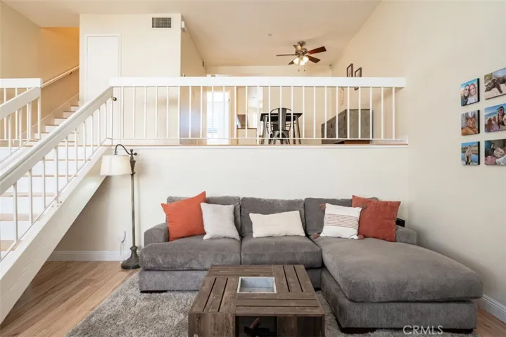 19125 Beachcrest Ln B, Huntington Beach, California 92646