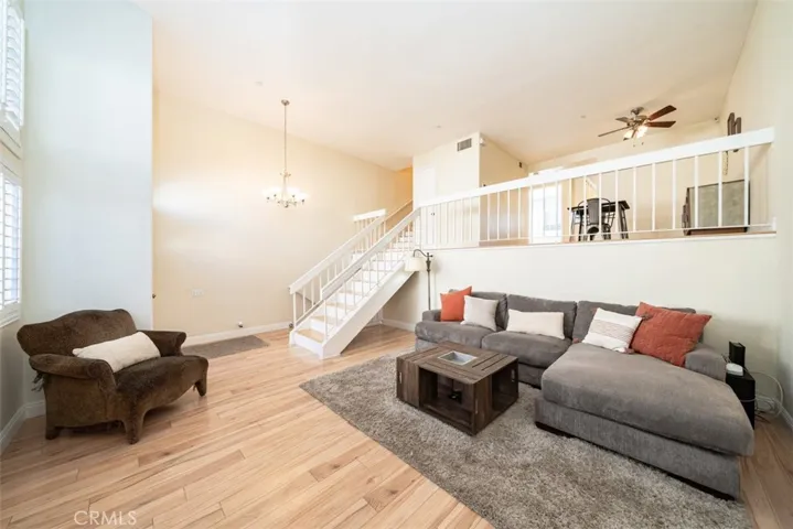 19125 Beachcrest Ln B, Huntington Beach, California 92646