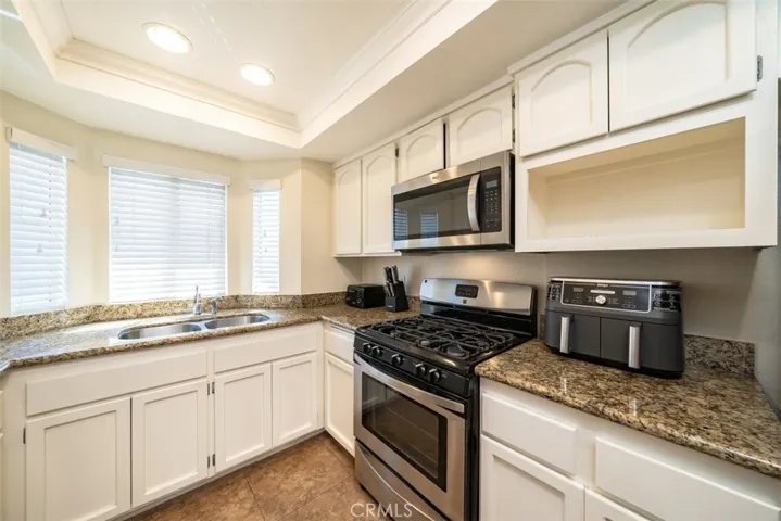 19125 Beachcrest Ln B, Huntington Beach, California 92646