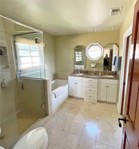 16 Stallion Road, Rancho Palos Verdes, California 90275