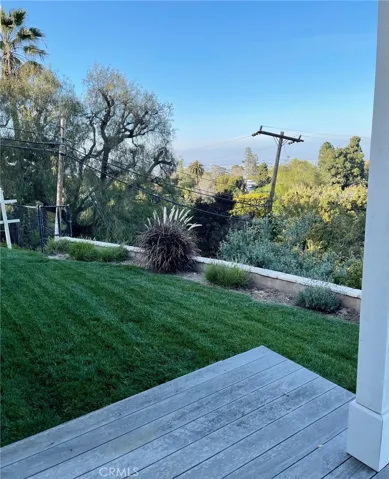 16 Stallion Road, Rancho Palos Verdes, California 90275