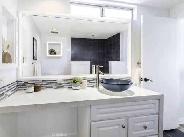 56664 Carlyle Drive, Yucca Valley, California 92284