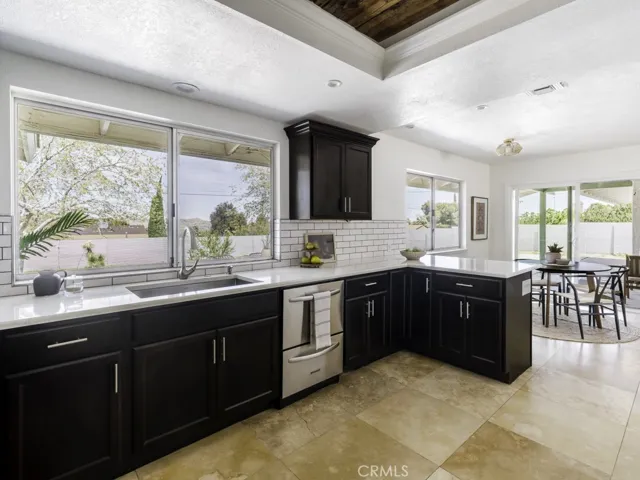 56664 Carlyle Drive, Yucca Valley, California 92284