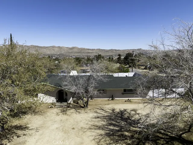 56664 Carlyle Drive, Yucca Valley, California 92284