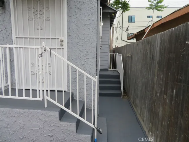 3923 S Normandie Avenue, Los Angeles, California 90037