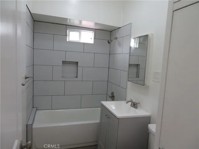 3923 S Normandie Avenue, Los Angeles, California 90037