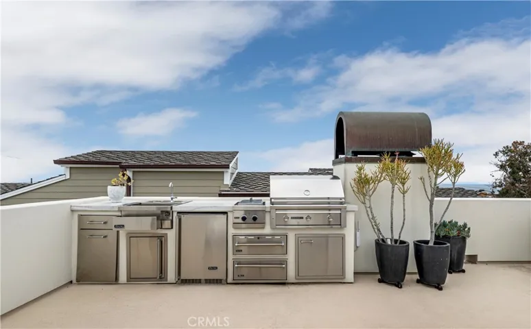 218 Narcissus Avenue, Corona Del Mar, California 92625