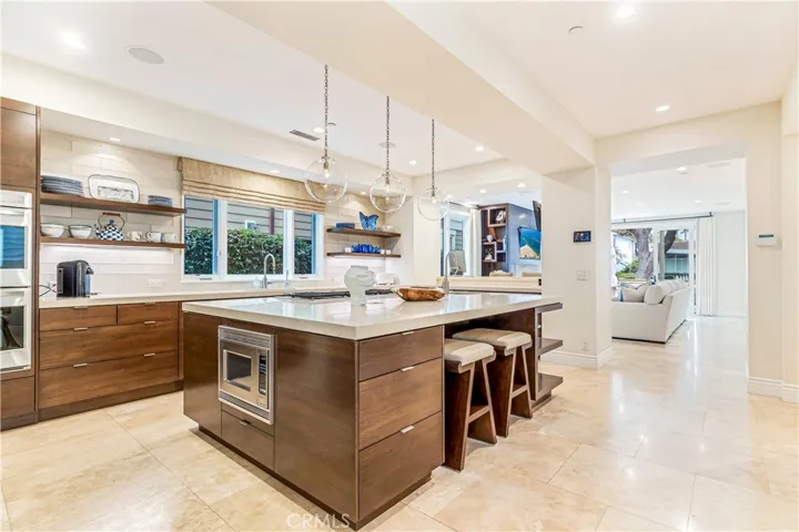 218 Narcissus Avenue, Corona Del Mar, California 92625