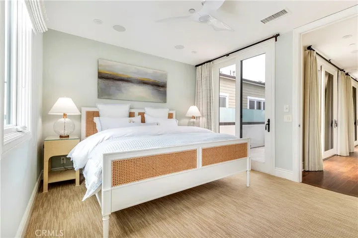 218 Narcissus Avenue, Corona Del Mar, California 92625