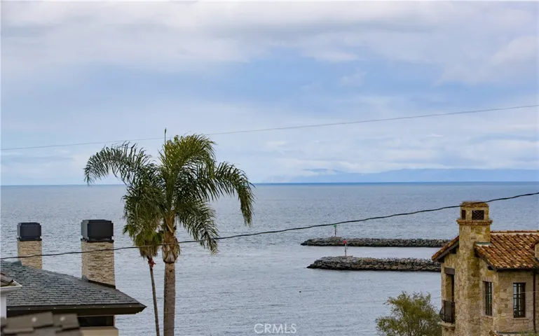 218 Narcissus Avenue, Corona Del Mar, California 92625