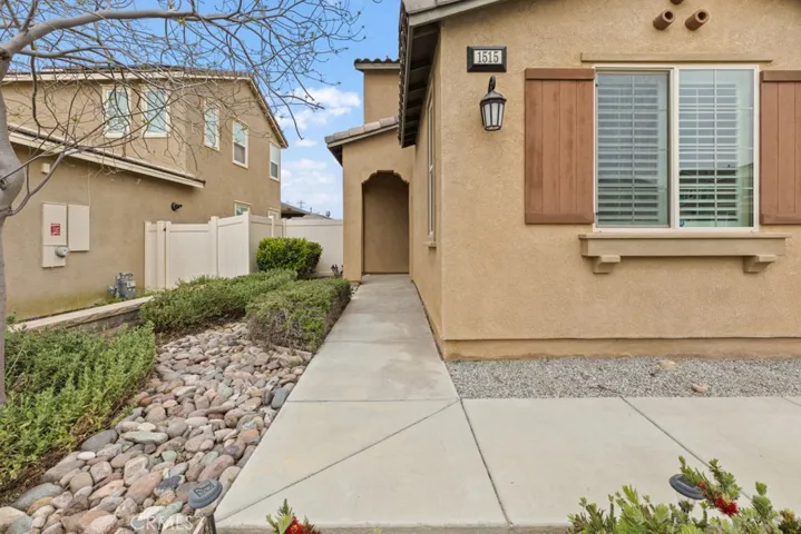 1515 Rose Quartz Lane, Beaumont, California 92223