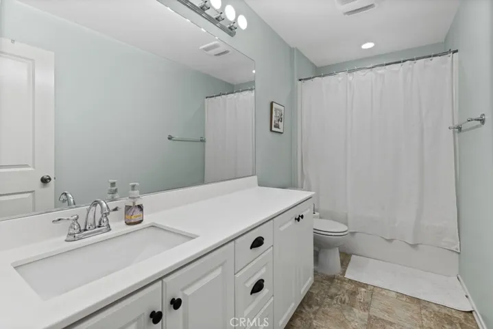 1515 Rose Quartz Lane, Beaumont, California 92223