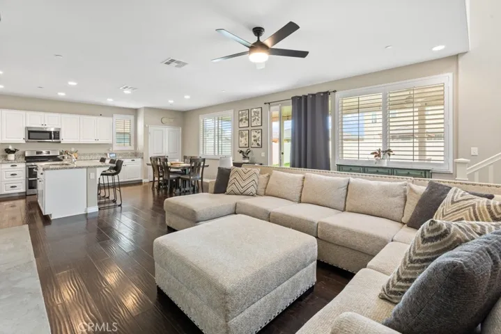 1515 Rose Quartz Lane, Beaumont, California 92223