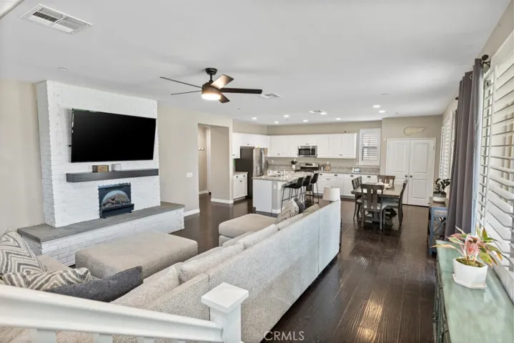 1515 Rose Quartz Lane, Beaumont, California 92223