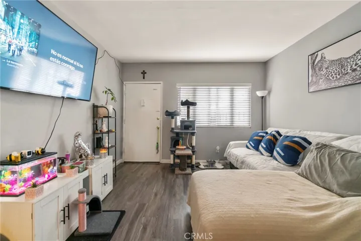 115 N Oak Street, Inglewood, California 90301