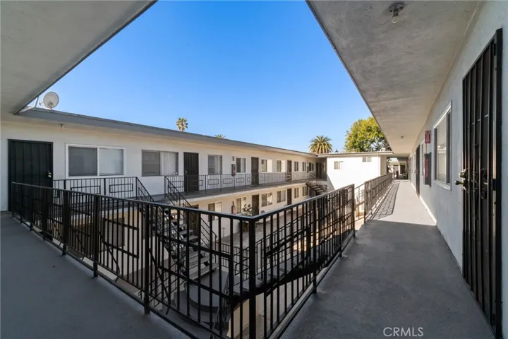 115 N Oak Street, Inglewood, California 90301