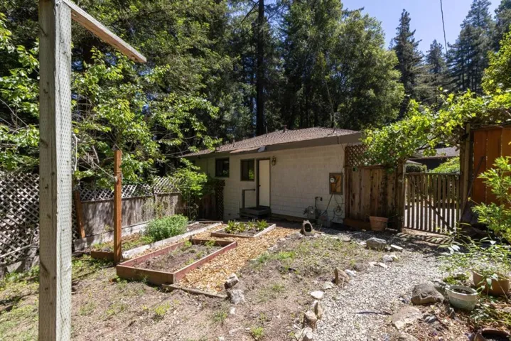 284 Gulch Road, Felton, California 95018