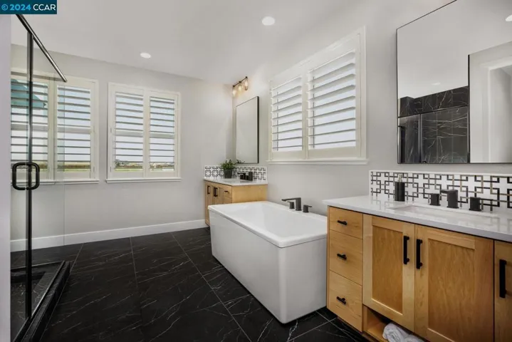 17324 Bushwick Lane, Lathrop, California 95330