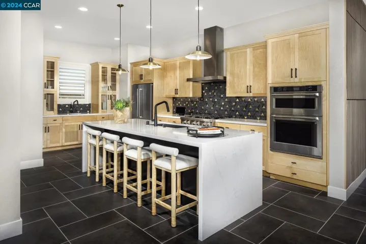 17324 Bushwick Lane, Lathrop, California 95330