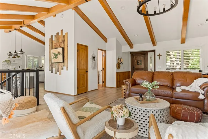345 Summit Road, Lake Arrowhead, California 92352