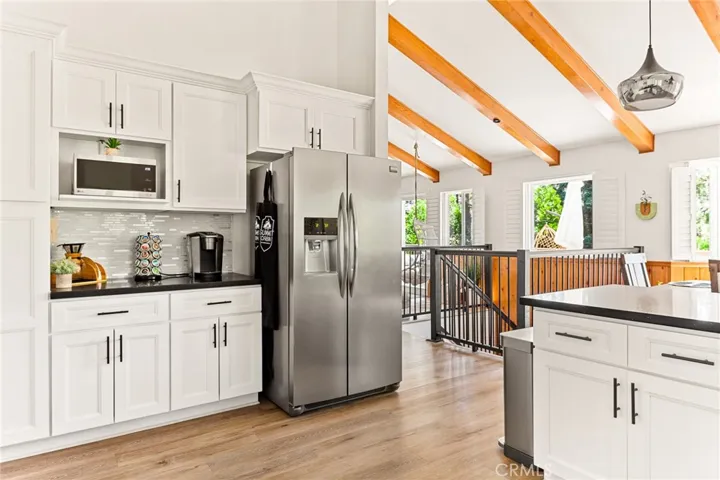 345 Summit Road, Lake Arrowhead, California 92352