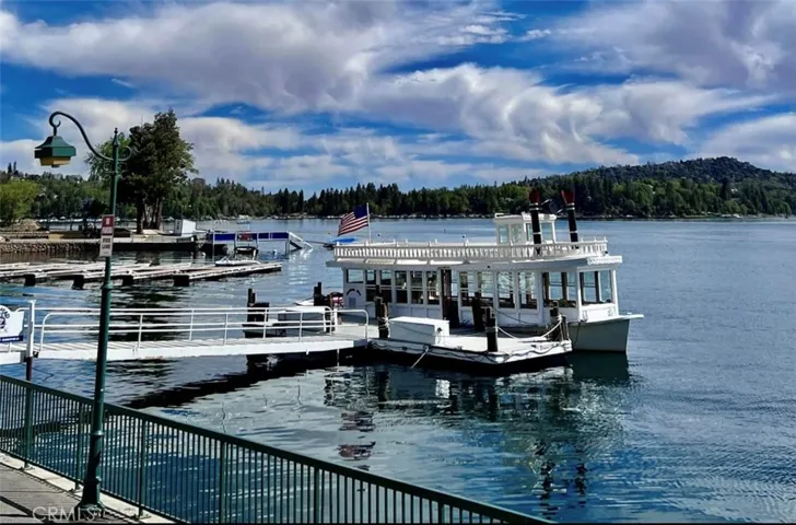 345 Summit Road, Lake Arrowhead, California 92352