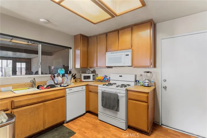 14202 Heritage Court, Victorville, California 92392