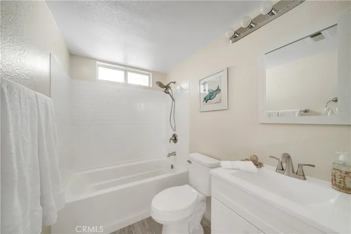 Upgraded secondary bathroom