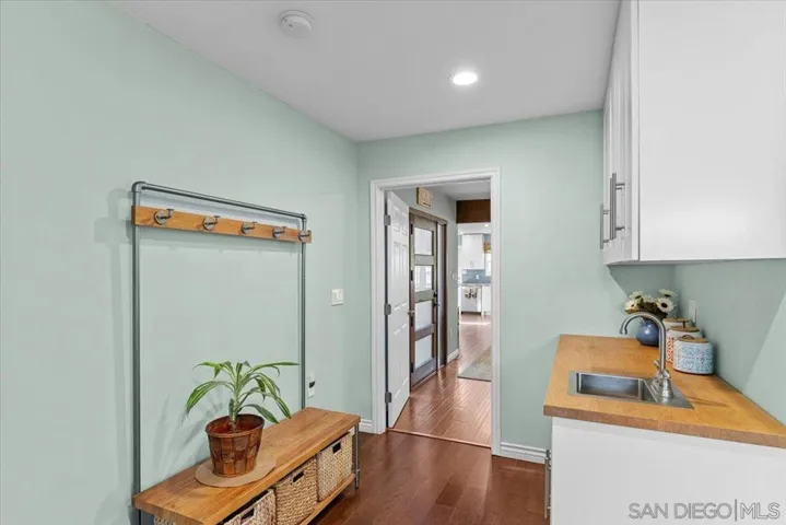 3248 Geddes Dr, San Diego, California 92117