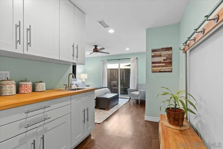3248 Geddes Dr, San Diego, California 92117