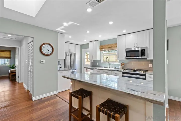 3248 Geddes Dr, San Diego, California 92117