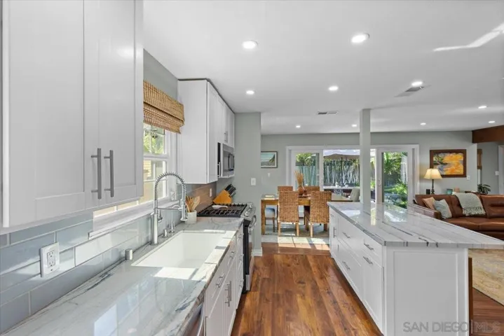 3248 Geddes Dr, San Diego, California 92117