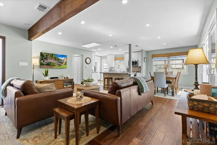 3248 Geddes Dr, San Diego, California 92117