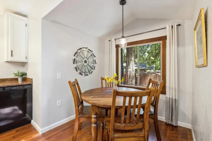 10243 E Zayante Road, Felton, California 95018