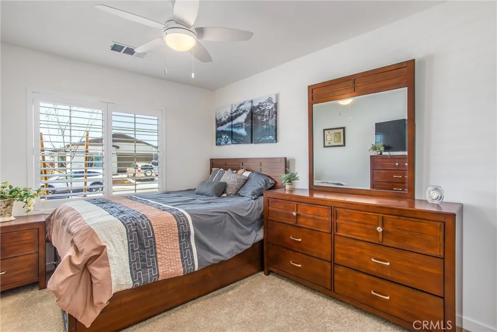 1570 Lismore Lane, Beaumont, California 92223 home-pic-26