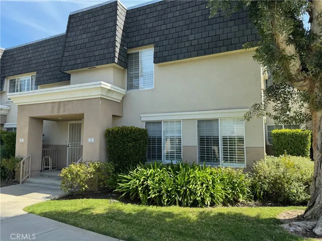19238 Hamlin Street 2, Reseda, California 91335