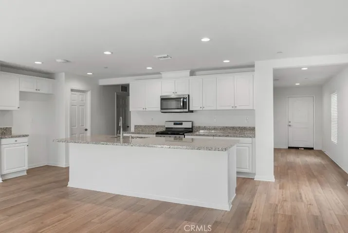 28341 Digger Lane, Menifee, California 92585