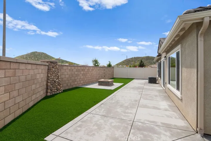 28341 Digger Lane, Menifee, California 92585