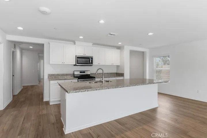 28341 Digger Lane, Menifee, California 92585