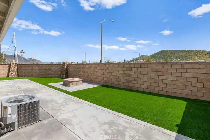 28341 Digger Lane, Menifee, California 92585