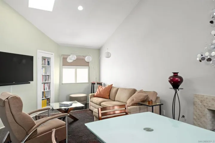 2515 Horton Ave, San Diego, California 92101