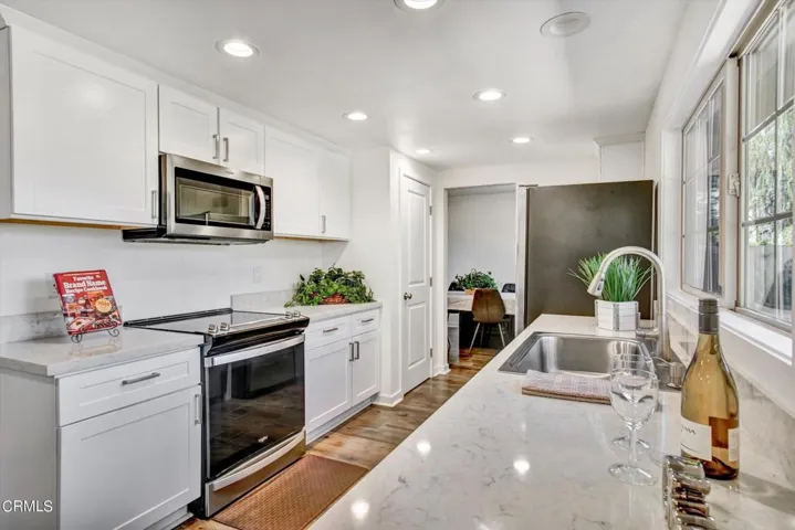 12-2265 Newquist Court-12