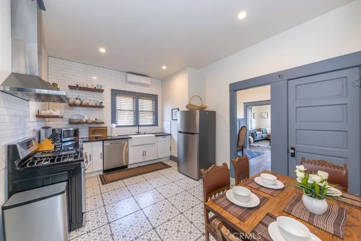 2384 9th Street, Riverside, California 92507