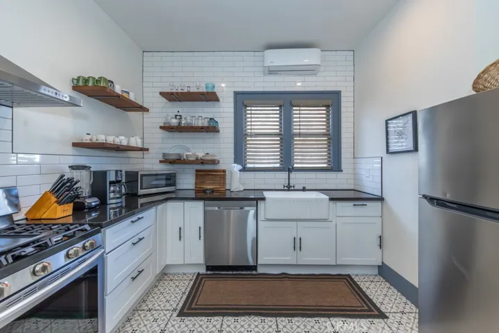 2384 9th Street, Riverside, California 92507
