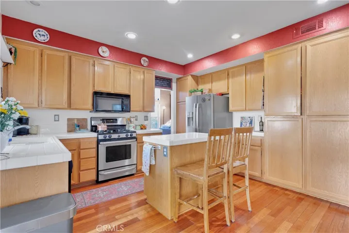 9020 Hanford Avenue, Hesperia, California 92344