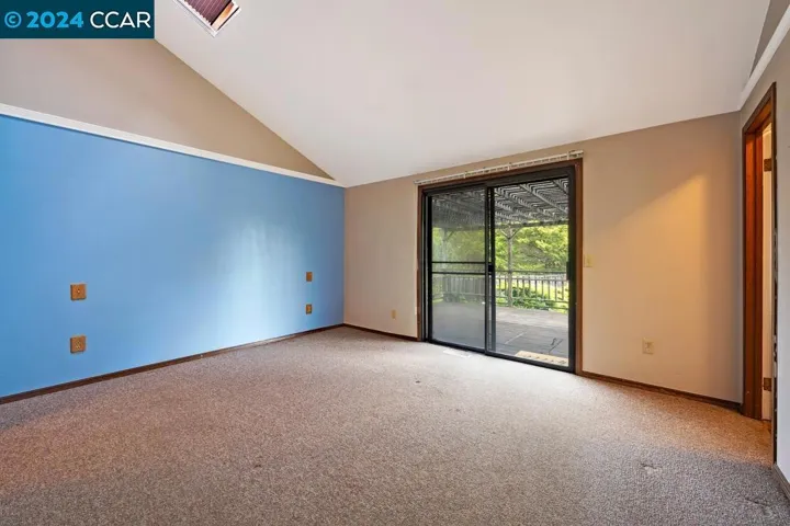 5900 Guerneville Rd, Sebastopol, California 95472