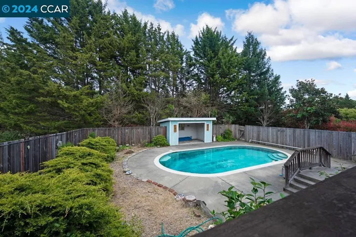 5900 Guerneville Rd, Sebastopol, California 95472